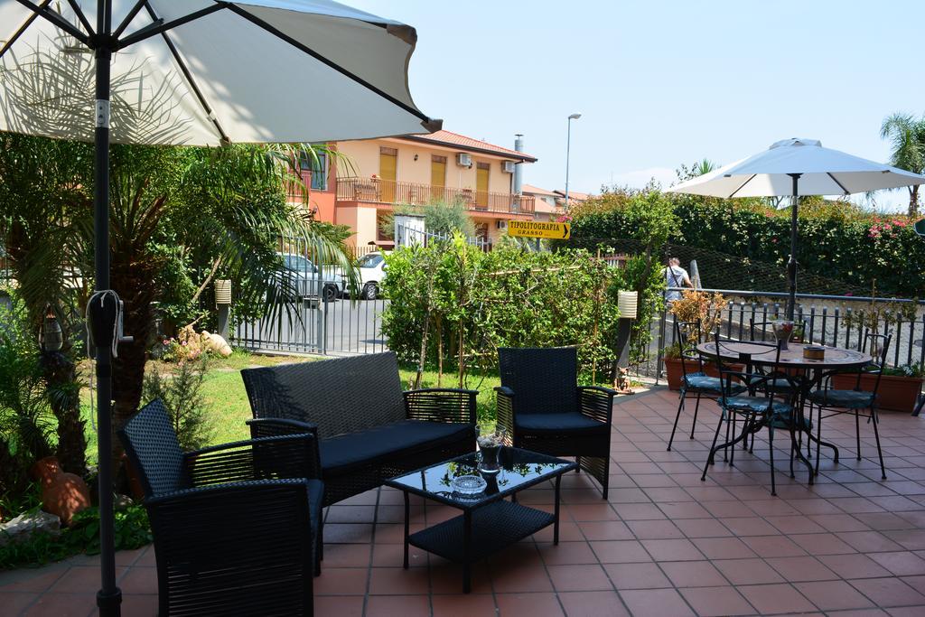 B&B Casa Di Mari Aci Sant'Antonio Exterior photo